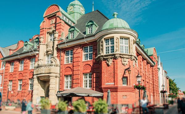 Historisches Rathaus Buxtehude in der Sonne